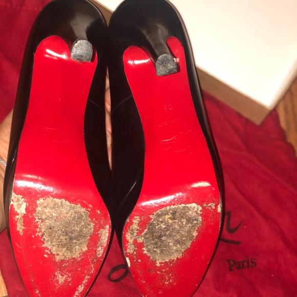Christian Louboutin red bottoms! - Picture 3 of 4